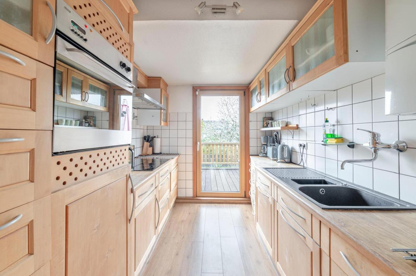 Cozy Villa With Garden, Balcony And Parking Area In Duesseldorf 外观 照片