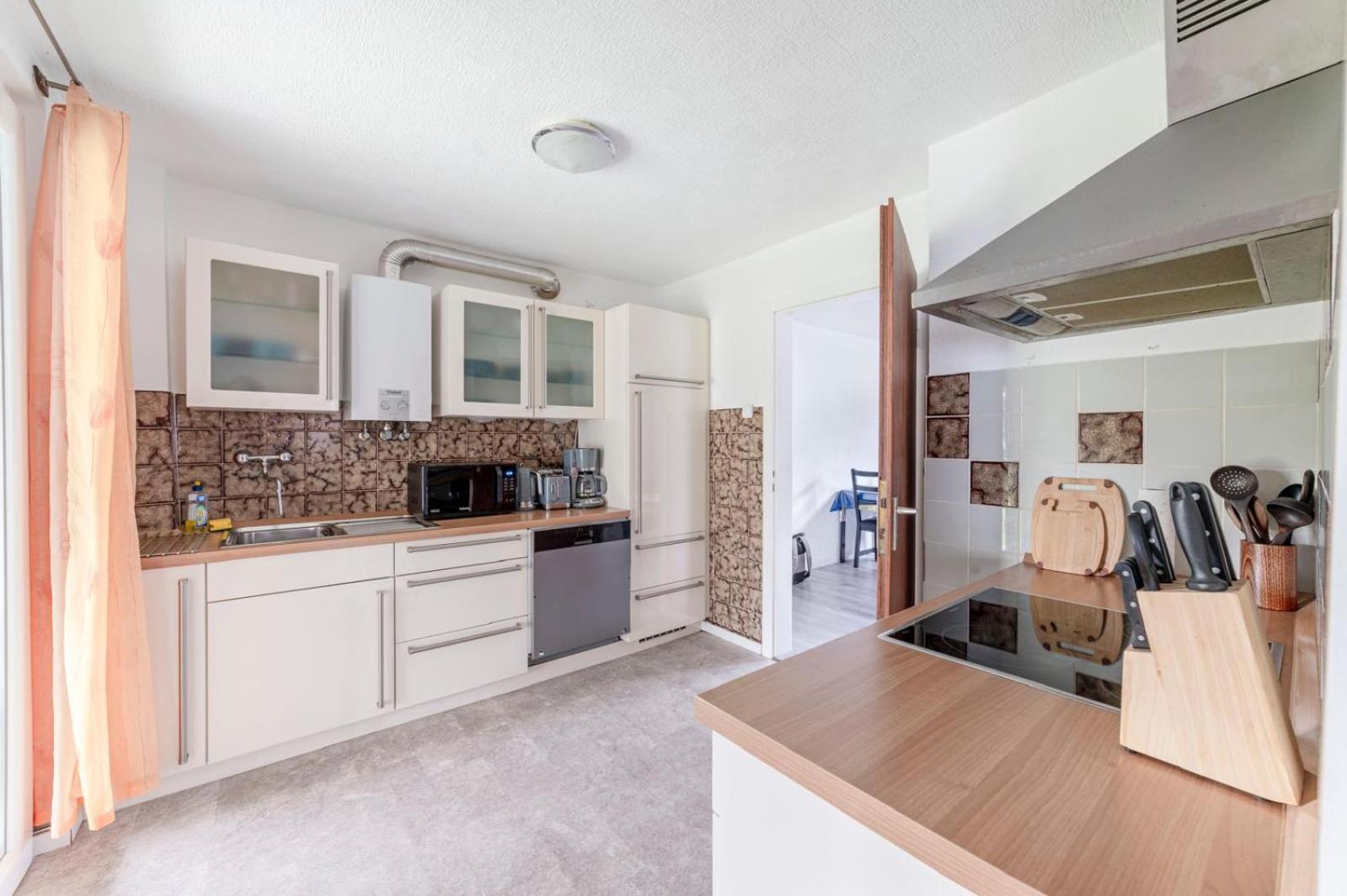 Cozy Villa With Garden, Balcony And Parking Area In Duesseldorf 外观 照片