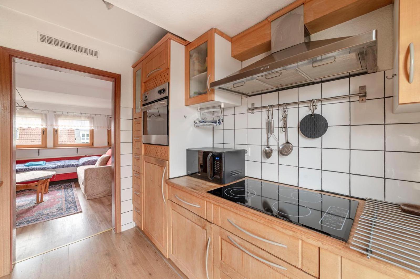 Cozy Villa With Garden, Balcony And Parking Area In Duesseldorf 外观 照片