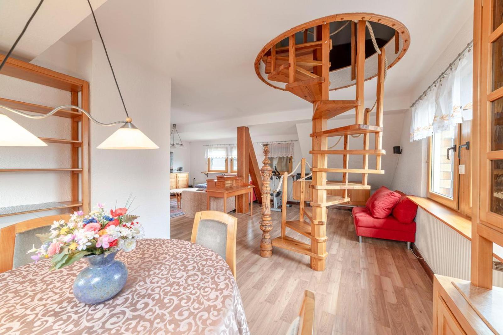 Cozy Villa With Garden, Balcony And Parking Area In Duesseldorf 外观 照片